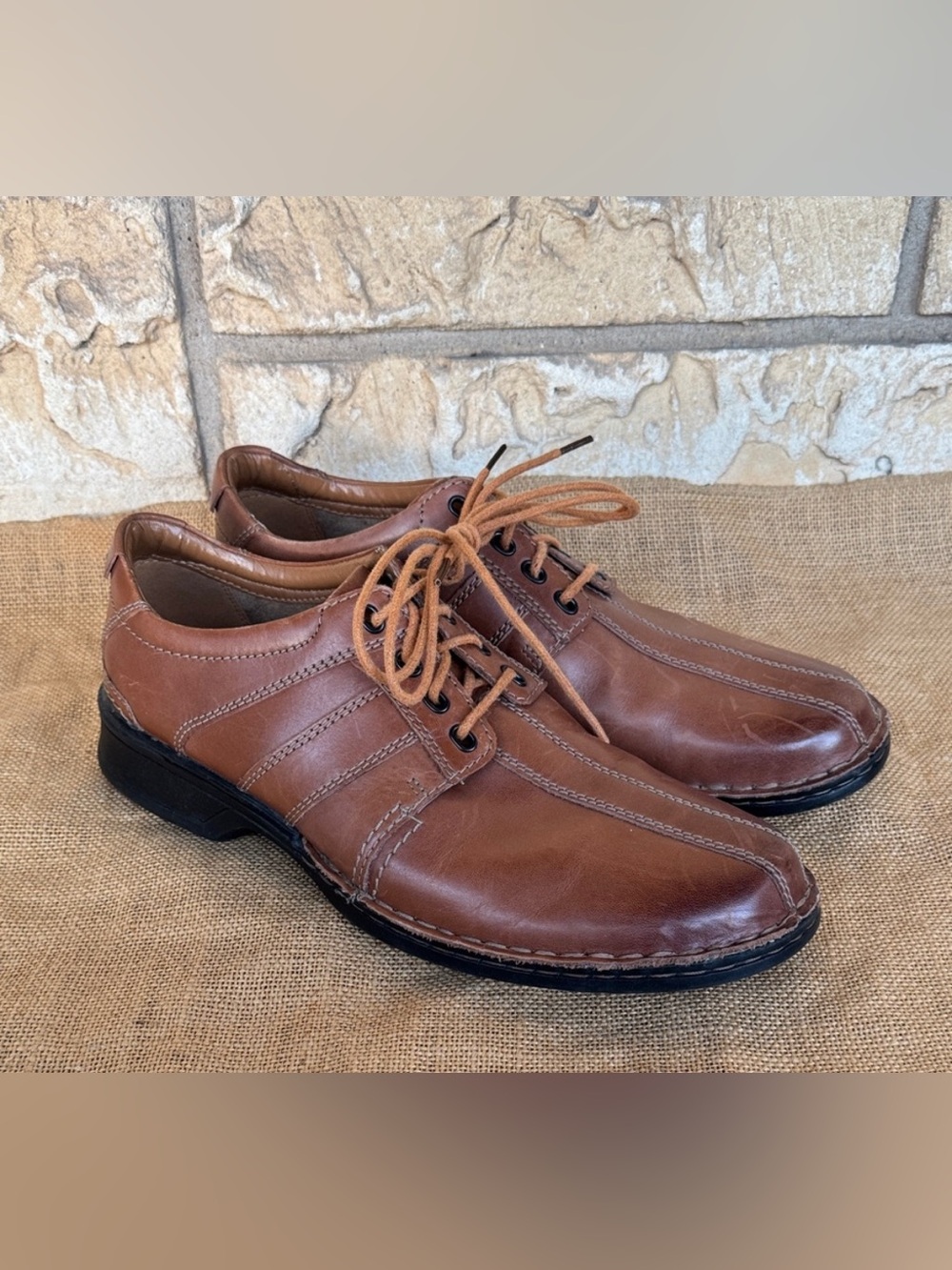 Mens career business, professional Clarks Tan Leather Oxfords Size 10 M